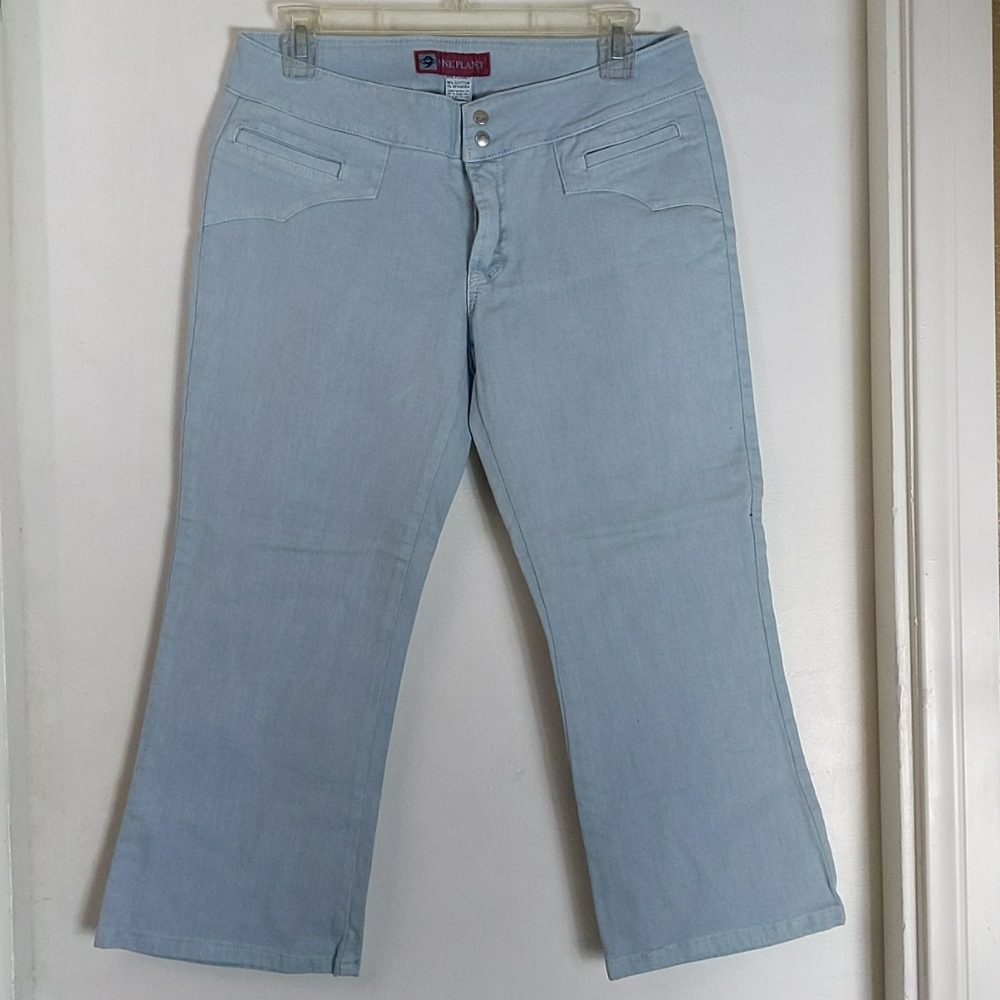 *. Nine Planet pants